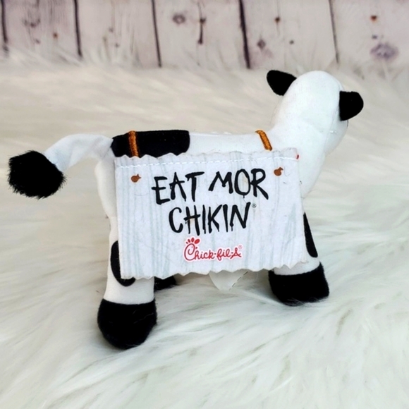 Chick-fil-A Mini Plush Cow Heifer Stuffed Animal Eat Mor Chikin Sign Toy 4.5" - Picture 7 of 14